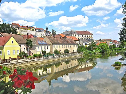 So kommt man zu Schloss Waidhofen An Der Thaya mit den Öffentlichen - Mehr zum Ort Hier