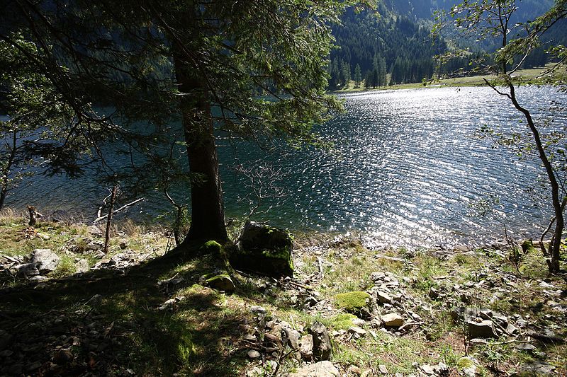 File:Schwarzensee kleinsölk 72570 2014-09-17.JPG