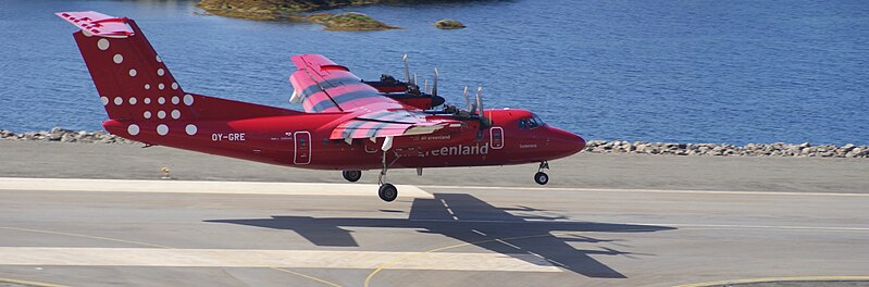 File:Sisimiut-airport-air-greenland-dash7-landing.jpg