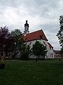 St. Maria vom Klosterinnenhof aus fotografiert.