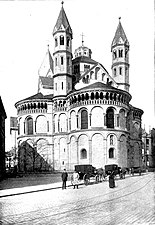 De koorzijde van de kerk in 1899