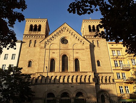 St. Joseph, Wedding, facade