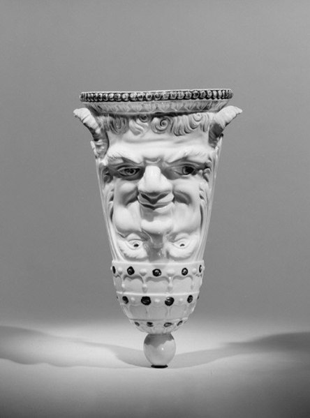 File:Stirrup cup MET 127503.jpg