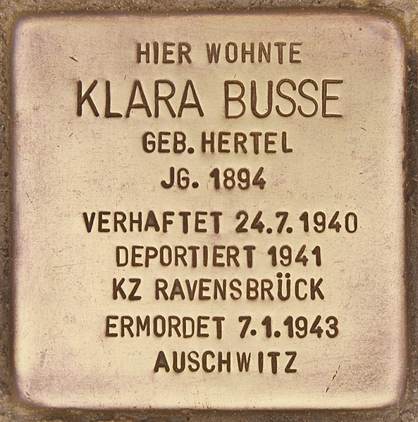 File:Stolperstein für Klara Busse (Hennigsdorf ).jpg