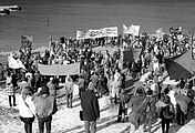 Miljødemonstationen "Stoppa Bron" ved en af mange manifestationer ved Lernacken (brofæstet) i Malmø, foråret 1993