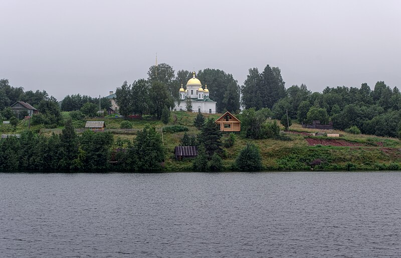 File:Svir River. Pidma DSC02819 2200.jpg