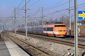 Dreifarbiger TGV Sud-Est 01 auf Abschiedstournee im Bahnhof Champagne Ardenne, 2020