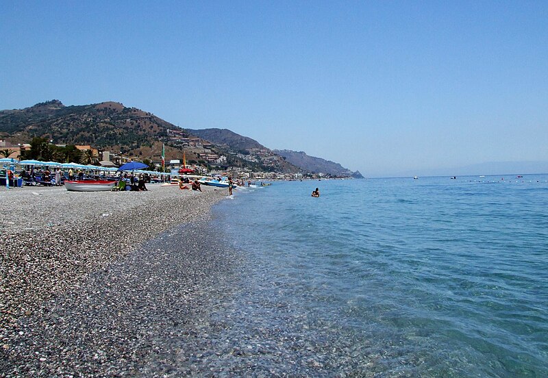 File:Taormina-Messina-Sicilia-Italy-Castielli CC0 HQ - panoramio.jpg