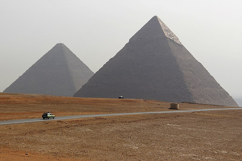 File:The Great Pyramid of Giza and the Pyramid of Khafra - 1.jpg