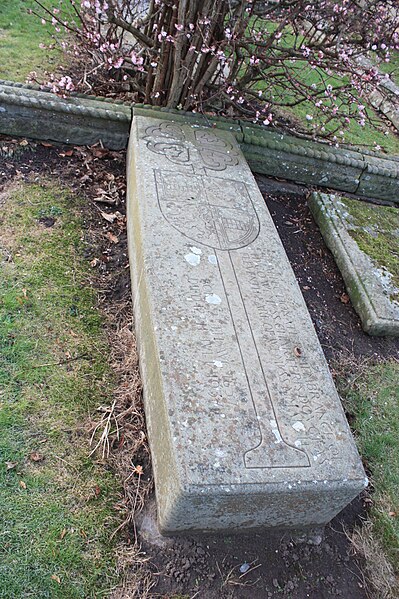 The grave of Hugo, 11th Earl of Wemyss and 7th Earl of March, Aberlady Churchyard