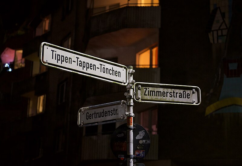 File:Tippen-Tappen-Tönchen Schild.jpg