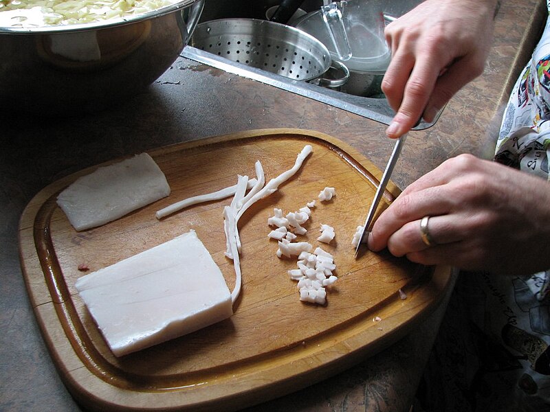 File:Tourtiere Lard.jpg