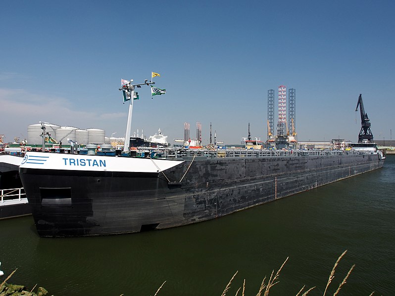 File:Tristan - ENI 02334081, Welplaathaven, Port of Rotterdam pic3.JPG