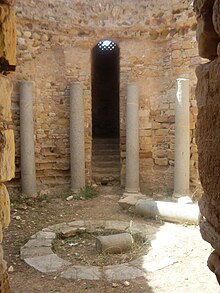 Rotunda situated near the basilica Tunisie Carthage rotonde 2.jpg