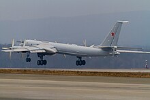 Ту-142МЗ на взлёте, хорошо видна форма фюзеляжа.