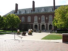 The Main Library building on the main campus of the University of Illinois. UIUC main library 20081010 experiment6.jpg