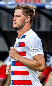 USMNT vs.  Trinidad a Tobago (48124887166) (oříznuté) 2.jpg