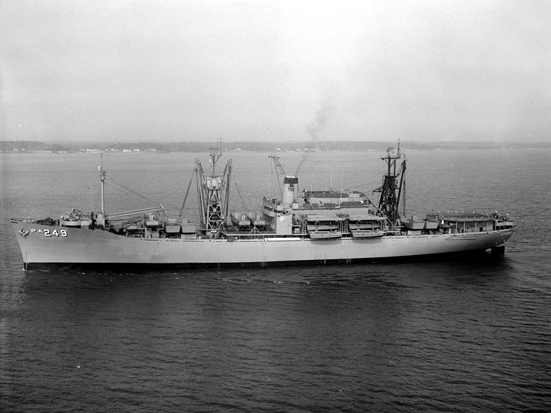 File:USS Francis Marion (APA-249) underway c1961.jpg