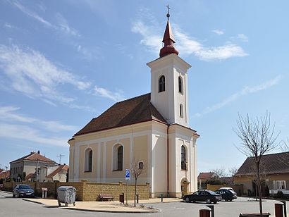 Jak do Unkovice hromadnou dopravou - O místě