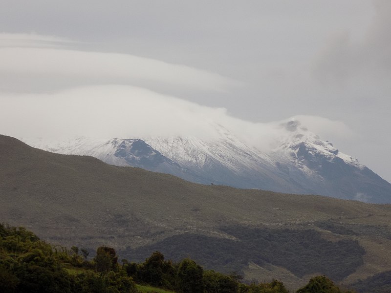 File:VOLCAN CUMBAL NARIÑO 2017.jpg