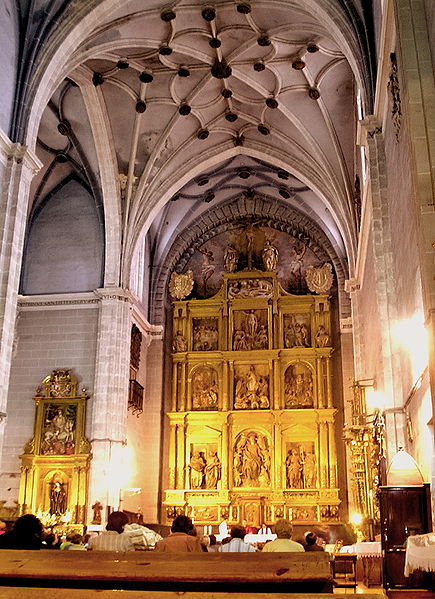 File:Valladolid (España). Interior de la iglesia de La Magdalena.JPG