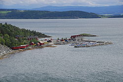 Vue de Vangshylla vu du pont de Skarnsund