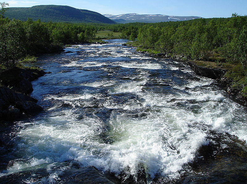 File:Vapstalven nedstroms Virisen.jpg