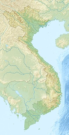 Mapa konturowa Wietnamu, blisko centrum po prawej na dole znajduje się punkt z opisem „miejsce bitwy”