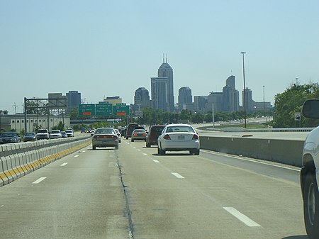 Tập_tin:View_of_downtown_Indianapolis_from_I-70.jpg