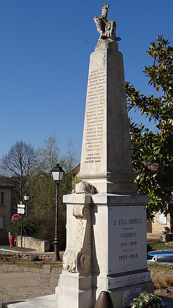 File:Villefranche-du-Périgord - Monument aux morts -2.jpg