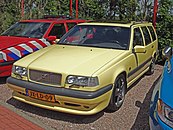 Volvo 850 T5 R (14484522901).jpg