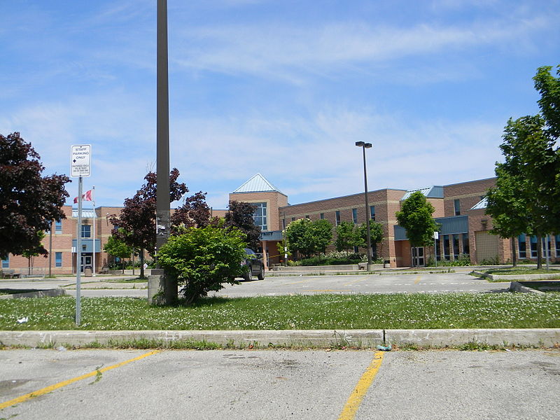 File:Waterdown's High School.jpg