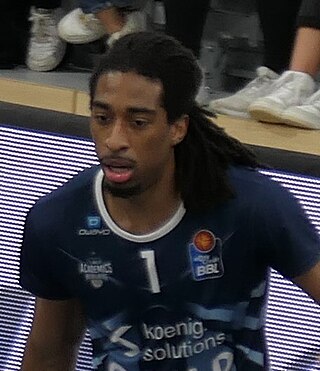 <span class="mw-page-title-main">Isaiah Whaley</span> American basketball player