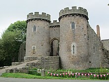 Gatehouse of Whittington Castle Whittington Castle gatehouse.JPG