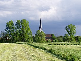 Wielenbach - Hirschbergstr - Kirche v N.JPG