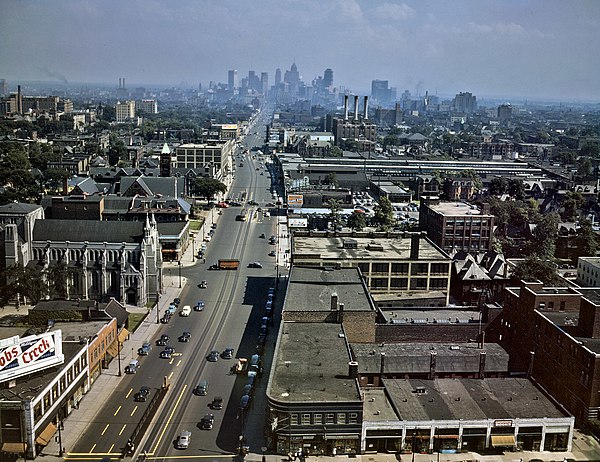 Woodward Avenue in Detroit in 1942, then part of US 10