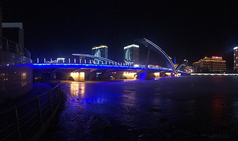 File:Yanji Bridge - Nightscape.jpg