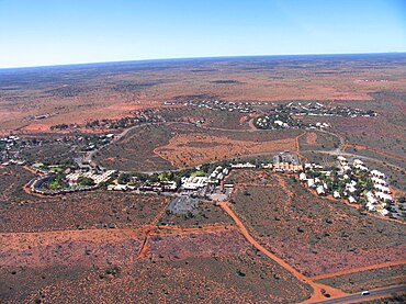 Yulara from helicopter (August 2004).jpg