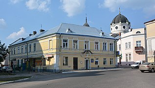 Zhovkva Assembly Square 17 Dwelling House (YDS 8804).jpg