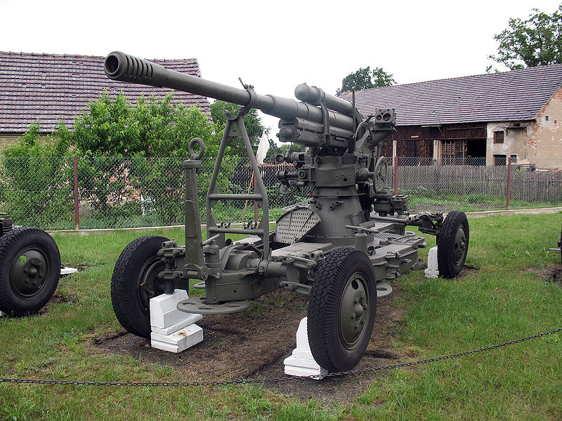 File:08-85 mm air defense gun M1939-LMW.jpg