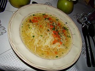 <span class="mw-page-title-main">Rosół</span> Traditional Polish meat soup