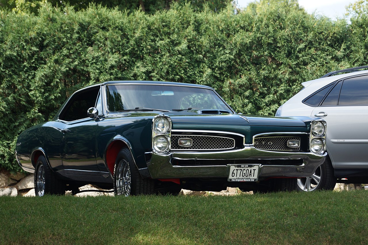 Image of 1967 Pontiac GTO (35969753480)