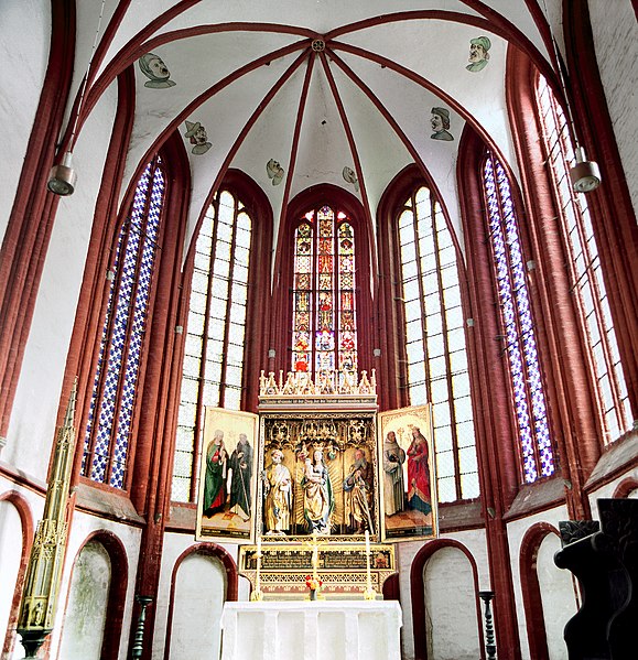 File:19860720110NR Brandenburg Dom St Peter und Paul Altar Chor.jpg