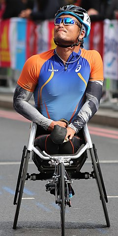 Watanabe racing at the 2017 London Marathon