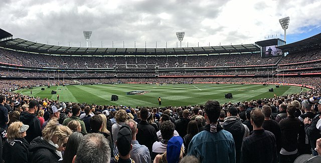 Panorama of the Melbourne Cricket Ground, five minutes prior to the start of the match