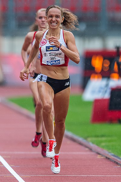 File:2018 DM Leichtathletik - 1500 Meter Lauf Frauen - Elina Sujew - by 2eight - 8SC0032.jpg