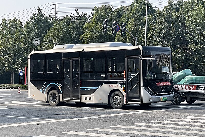 File:20231013 A36362D on Xingyang Bus Route 9.jpg