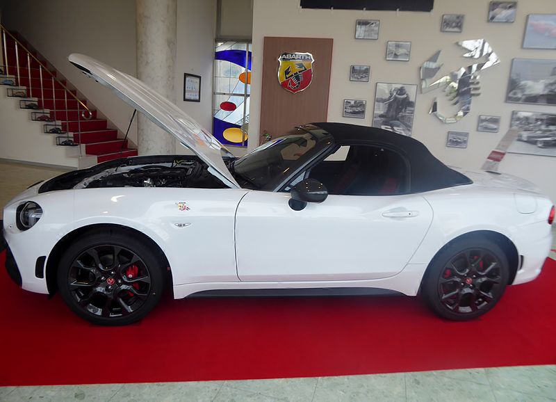 File:ABARTH 124 SPIDER (CBA-NF2EK) (14).jpg