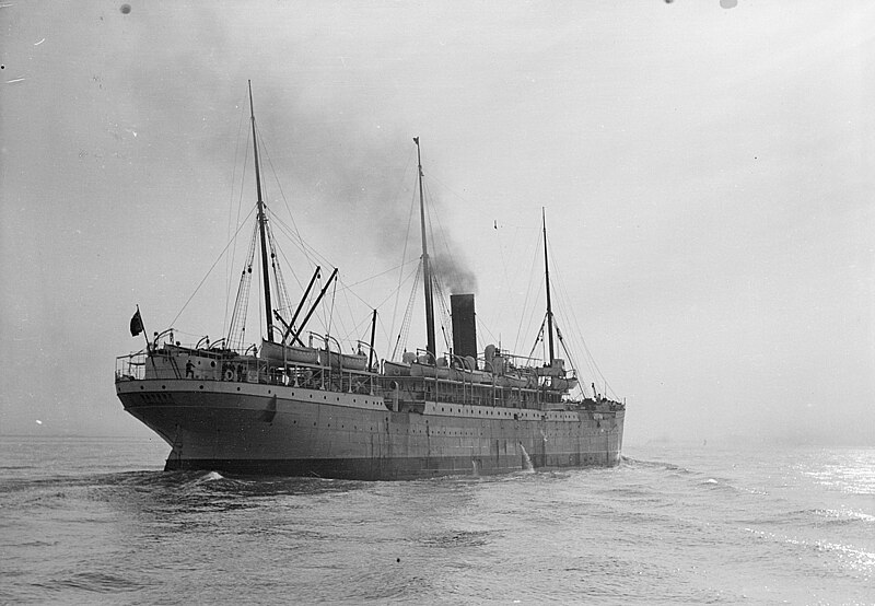 File:A starboard quarter view of the liner Gascon under way (4793356104).jpg