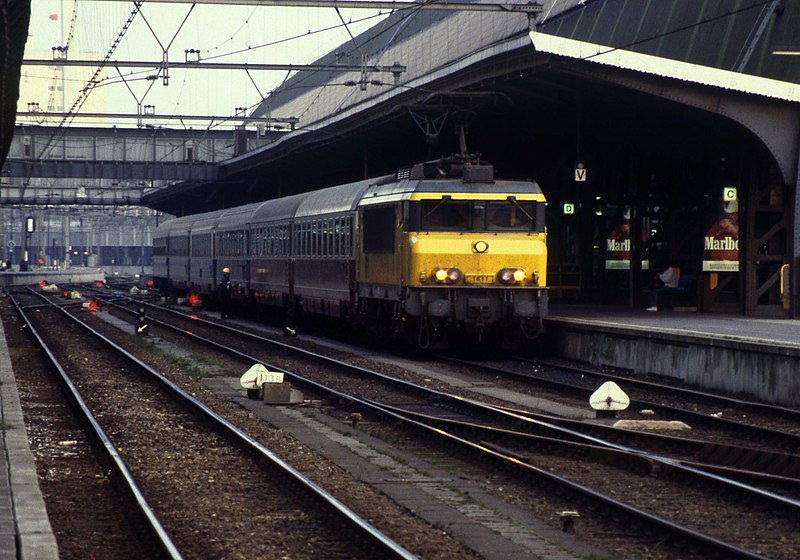 File:Amsterdam CS 1992 6.jpg